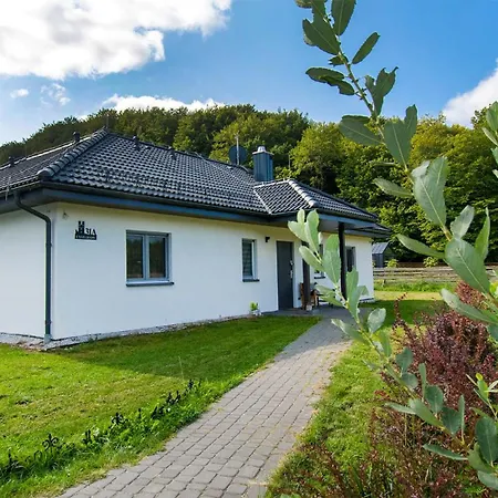 Przystanek Przywidz ヴィラ *