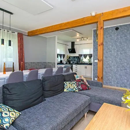 Przystanek Przywidz ヴィラ Trzepowo (Pomerania)