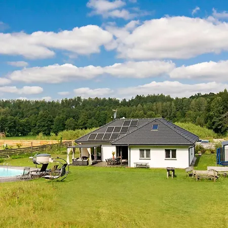 Przystanek Przywidz ヴィラ